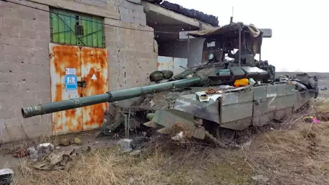 kilőtt orosz tank Mariopulnál