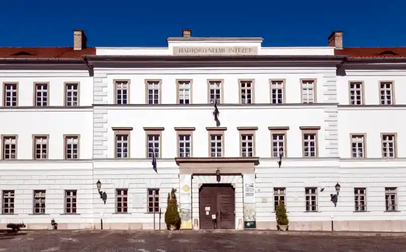 Hadtörténeti Intézet és Múzeum