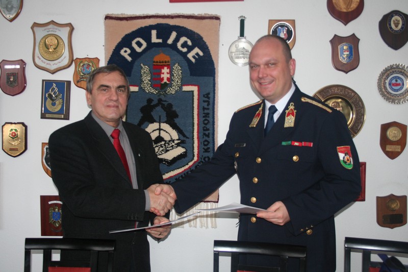 Együttműködik a katasztrófavédelemmel az ORFK kiképzőközpontja