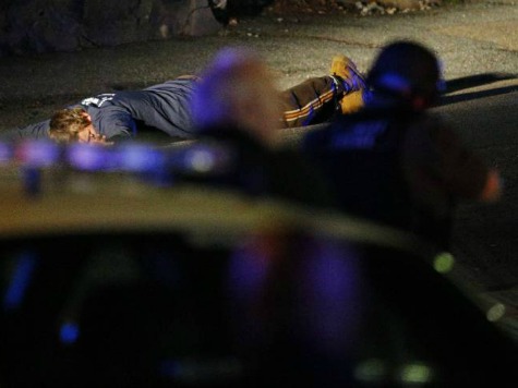 Páncélozott járművek, különleges erők zárták körül Boston egy részét