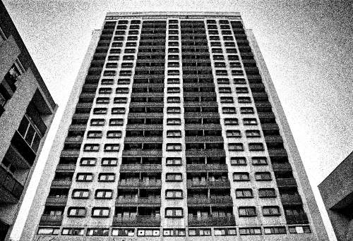 Pécs: amilyen gyorsan lehet lebontatják a magasházat