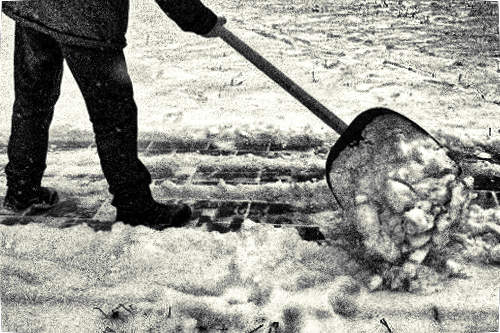 Így lesz a hólapátolásból kegyetlen verés