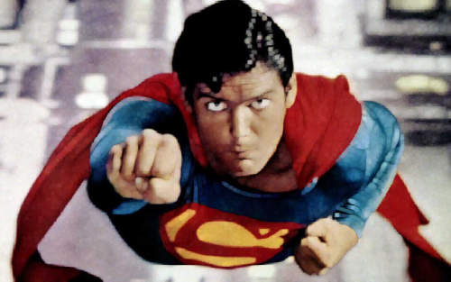 Szupermenek a magyar rendőrök: mindenkit megmentenek