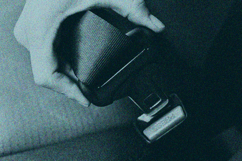 Országos razzia az utakon: a biztonsági öv kötelező!