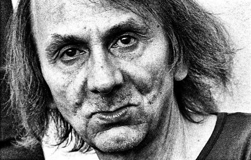 Biztonsági okokból nem mutatnak be egy Houellebecq-darabot