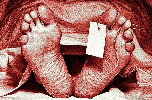 Főbenjáró bűn: elejtették a halottat az ittas betegszállítók