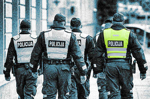 Veteránok tűztek össze a rendőrséggel