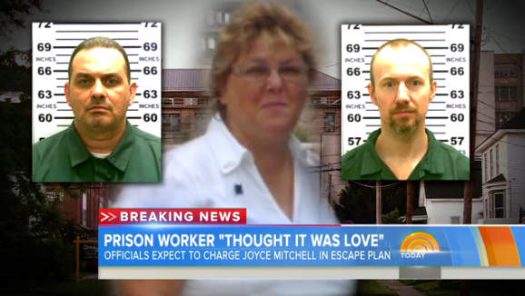 Egy rendőrgyilkosnak és egy darabolós gyilkosnak segített a börtönalkalmazott. Lebukott