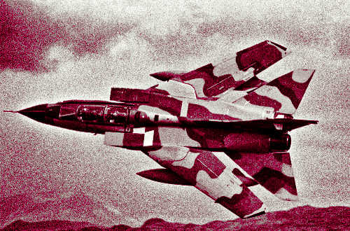 Az arab koalíció folytatja a jemeni lázadók bombázását