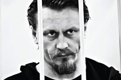 Nem zárják börtönbe Oleg Vorotnyikov orosz művészt Csehországban