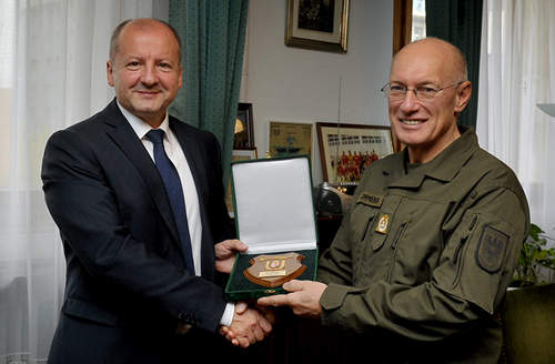 A honvédelmi miniszter fogadta az osztrák vezérkarfőnököt