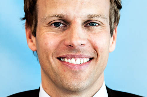 A német kormány elé kerülhet a menedékkérők mobiltelefonjának vizsgálatáról szóló javaslat