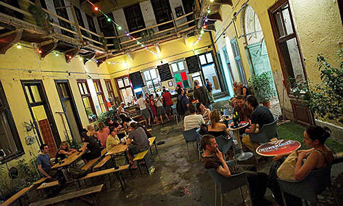 A romkocsmákat és a nőnapi árusokat ellenőriz a NAV az adótraffipax szerint