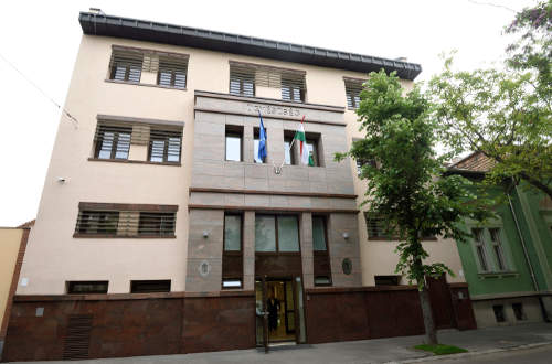 Új ügyészségi székházat adtak át Szegeden