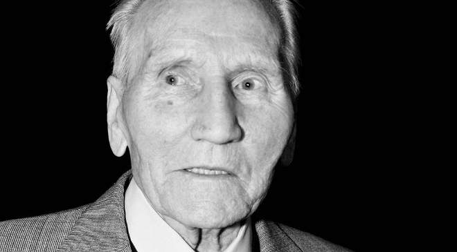 Elhunyt az Auschwitzból a táborparancsnok kocsijával megszökő egykori lengyel fogoly