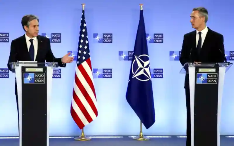 Antony Blinken amerikai külügyminiszter és Jens Stoltenberg NATO-főtitkár