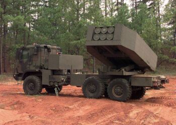 HIMARS rakétarendszer tesztje folyik az orosz határhoz közeli észt katonai bázison