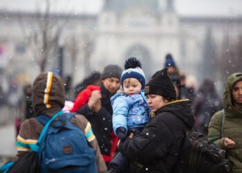 Ukrán menekültek: vasárnap is tízezren érkeztek Magyarországra