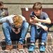 Biztonságos mobilhasználat: mit tehetünk szülőként?