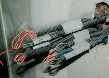 Kábelvédelem felsőfokon: a hasított gégecsövek szerepe