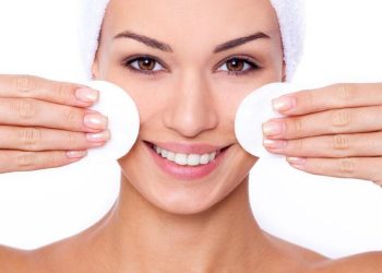 A ragyogó bőr titka: rendszeres tisztítás és hidratálás